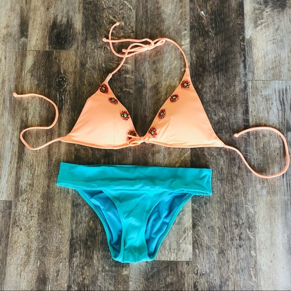 Victoria’s Secret Swim Jeweled Triangle Bikini Top - Picture 5 of 7